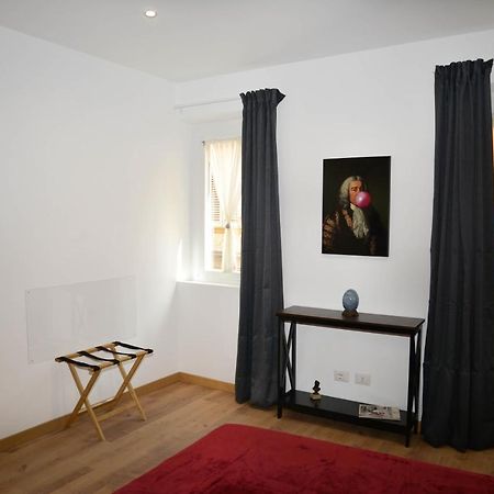 Fidia Palace Claudia'S Apartment Colosseo Róma Kültér fotó